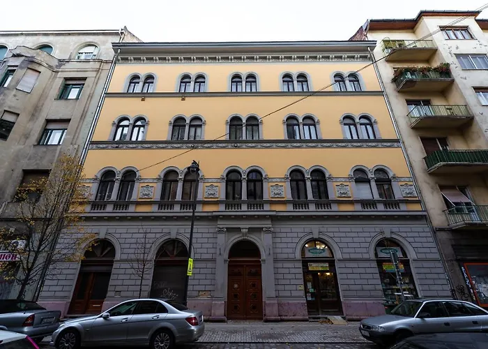 Palace Quarter