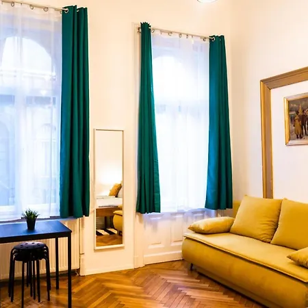 Palace Quarter Apartamento Budapest